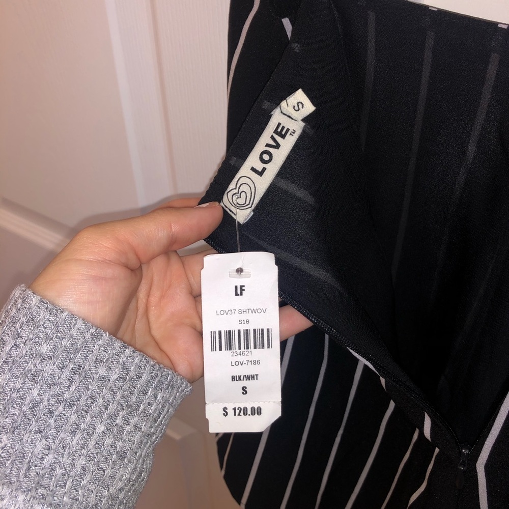 Black & White striped shorts - Picture 4 of 6